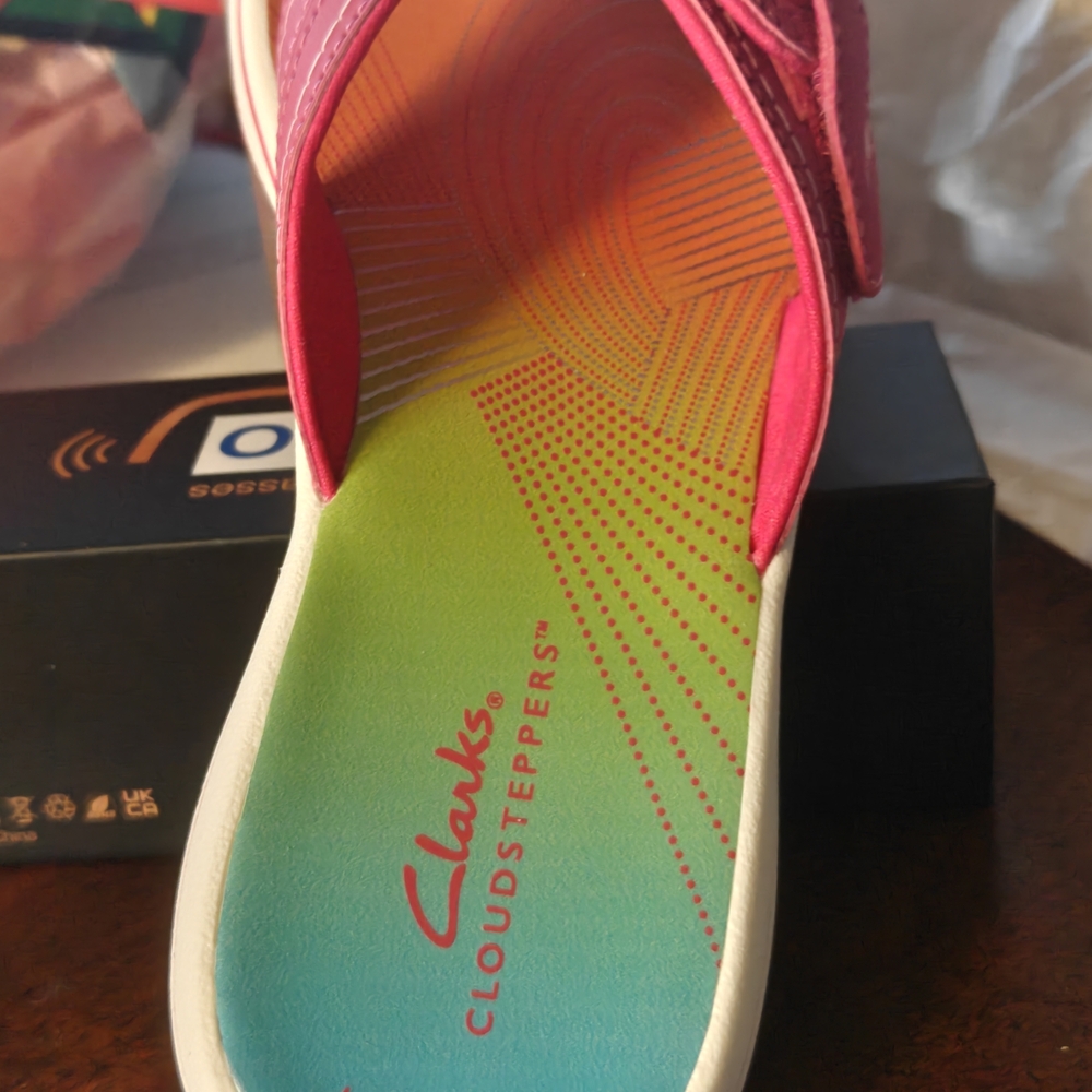 Cloudsteppers by Clarks Pink Sandals with Rainbow Insole